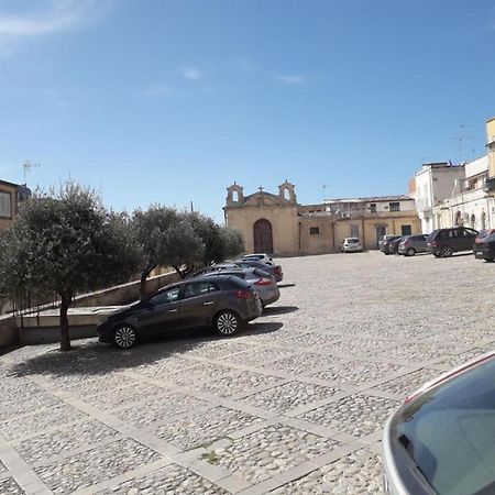 La Casa Re Basuli Villa Noto Exteriör bild