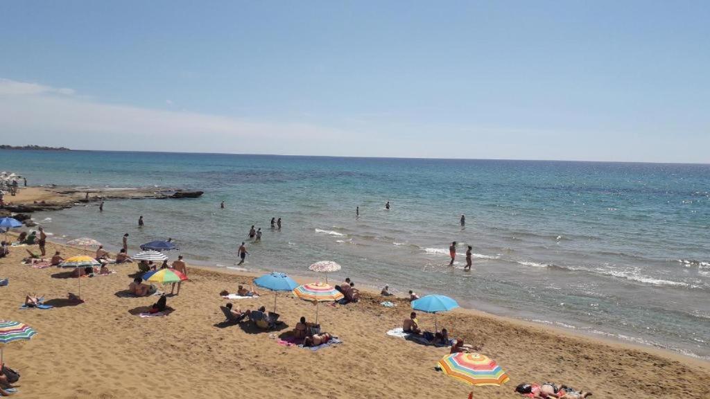 La Casa Re Basuli Villa Noto Exteriör bild